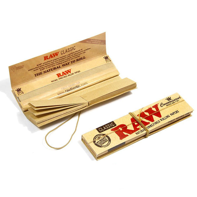RAW Classic Connoisseur Kingsize rolling papers with tips natural unrefined pack